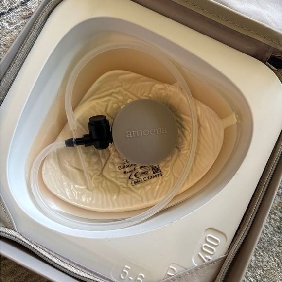 New Amoena breast shaper with air pump - Picture 5 of 6